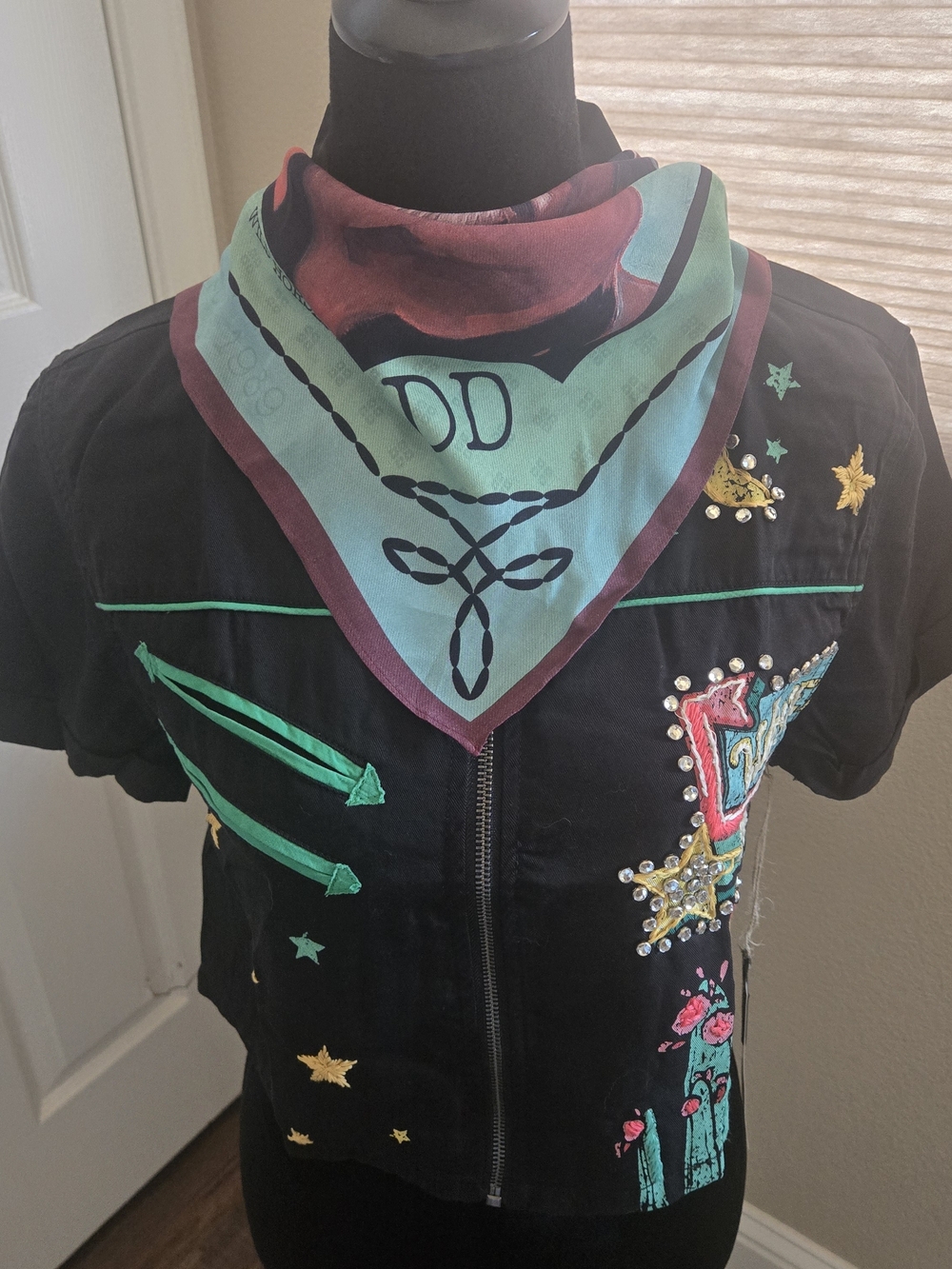 RARE !!!! Double D Ranch Wild Horses Scarf - Picture 8 of 8